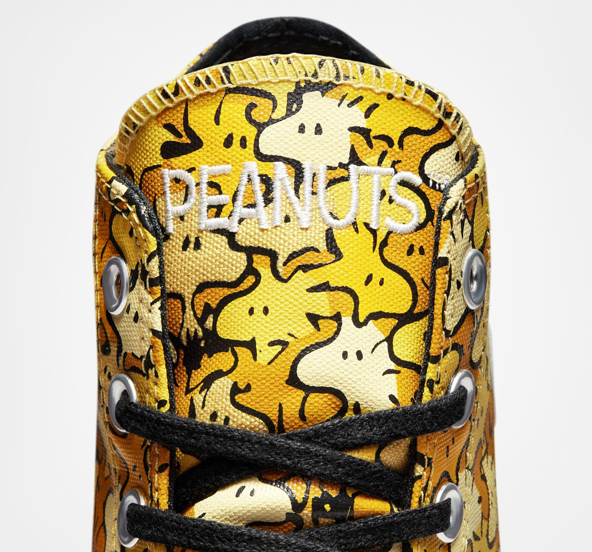 Converse x Peanuts Chuck 70